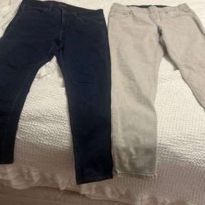 Lot of two pairs of jeans/